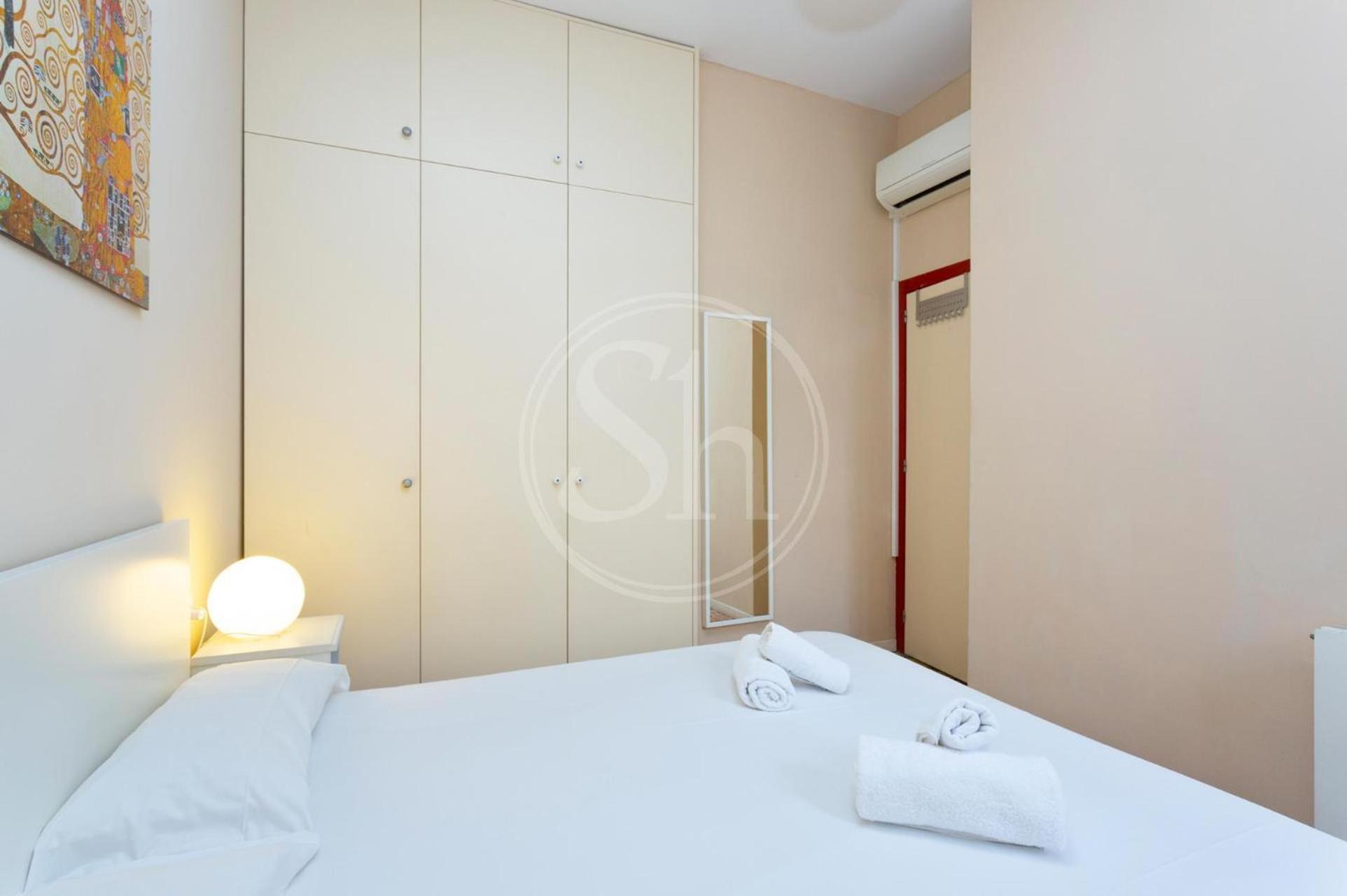 Apartamento Con Terraza En Poble Sec บาร์เซโลนา ภายนอก รูปภาพ